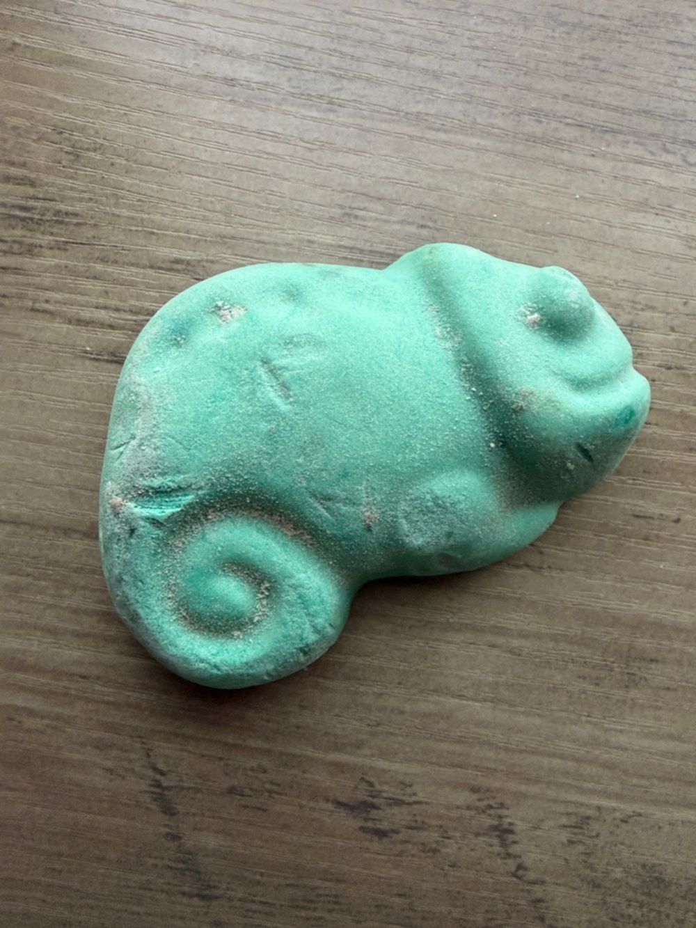 New Lush Kitchen Exclusive Chameleon Bubble Bar